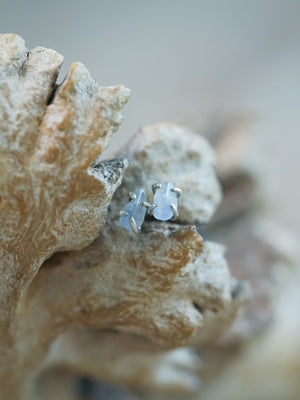 Blue Sapphire Pebble Stud Earrings in Silver
