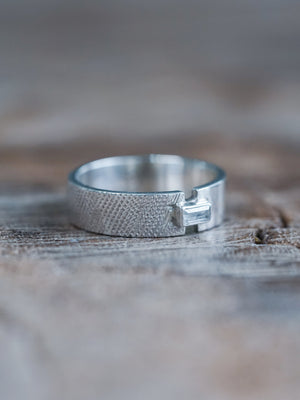 Zircon Band - size 6.5