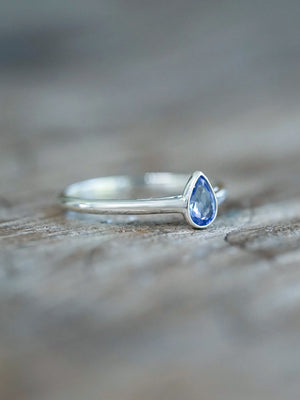 Cornflower Blue Sapphire Ring in Silver