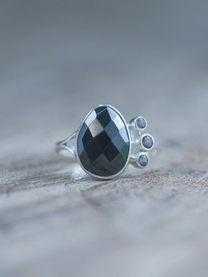 Detailed picture Black Onyx and 3 Purple Spinel Ring in Recycled sterling silver