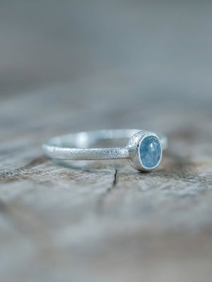 Stardust Montana Sapphire Ring - Gardens of the Sun | Ethical Jewelry
