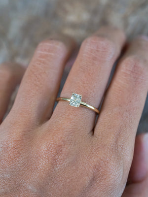 Mint Green Montana Sapphire Ring in Ethical Gold - Gardens of the Sun | Ethical Jewelry