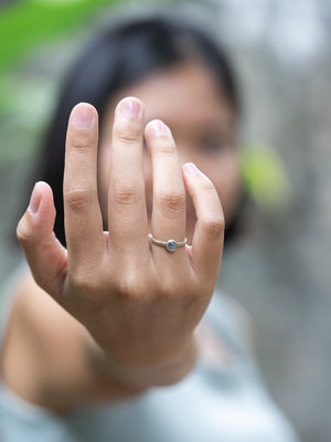 Stardust Montana Sapphire Ring - Gardens of the Sun | Ethical Jewelry