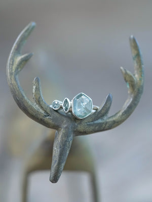 Green Montana Sapphire Ring