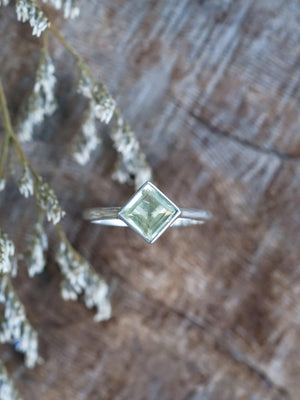 Kite Citrine Ring - Gardens of the Sun | Ethical Jewelry
