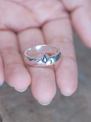 Blue Kite Sapphire Ring in Silver