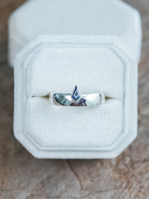 Blue Kite Sapphire Ring in Silver