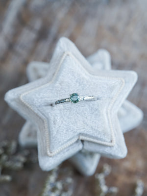 Mint Montana Sapphire Ring - Gardens of the Sun | Ethical Jewelry