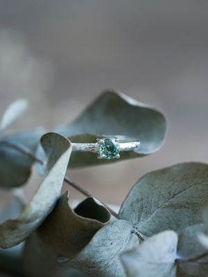 Mint Montana Sapphire Ring - Gardens of the Sun | Ethical Jewelry