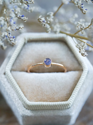 Mystic Lavender Sapphire Ring in Rose Gold - Ethical Jewelry | Gardens of the Sun