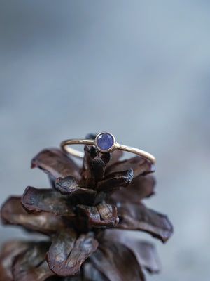 Mystic Lavender Sapphire Ring in Rose Gold - Ethical Jewelry | Gardens of the Sun