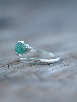 Open Emerald Leaf Ring - Gardens of the Sun | Ethical Jewelry