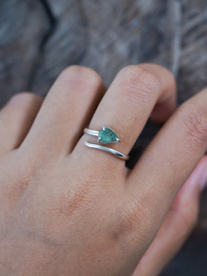 Open Emerald Leaf Ring - Gardens of the Sun | Ethical Jewelry