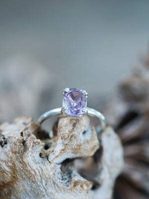 Oval Amethyst Ring - Gardens of the Sun | Ethical Jewelry