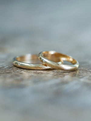 Plain Gold Wedding Bands in thin size