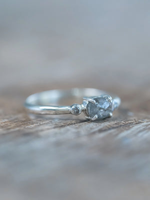 Salt and Pepper Diamond Ring in Silver - Gardens of the Sun | Ethical Jewelry