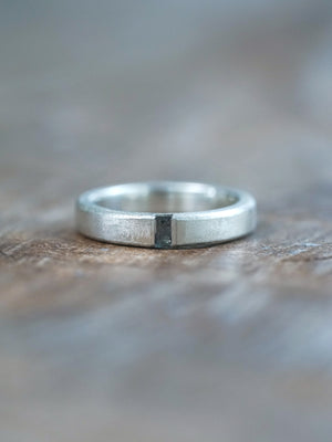 Sapphire Rift Ring in silver