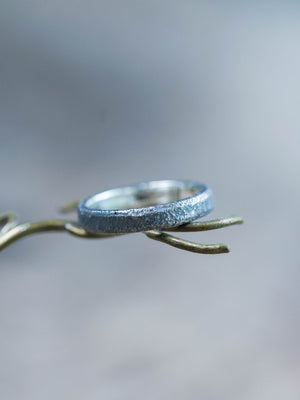 Shadow Wedding Ring in Black Silver