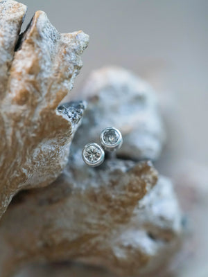 Small Diamond Earrings Stud