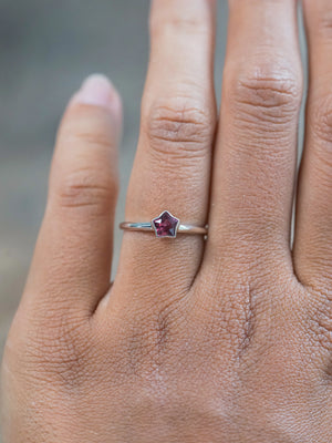 Star Garnet Ring
