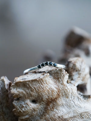 Black Spinel Nesting Ring