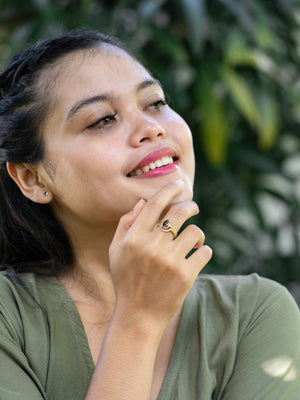 Pear Sapphire Ring Set in Ethical Gold - Gardens of the Sun | Ethical Jewelry