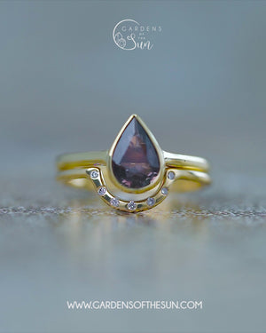Pear Sapphire Ring Set in Gold - Size 6.5