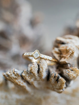 Canadian Kite Diamond Ring in Gold - Size 4.5 - Gardens of the Sun | Ethical Jewelry