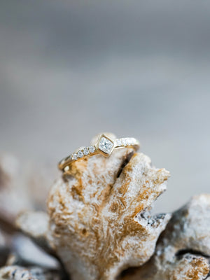 Canadian Kite Diamond Ring in Gold - Size 4.5 - Gardens of the Sun | Ethical Jewelry
