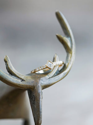 Canadian Kite Diamond Ring in Gold - Size 4.5 - Gardens of the Sun | Ethical Jewelry