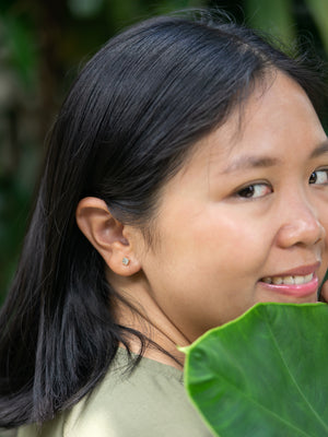 Gray Kite Diamond Earrings in Gold - Gardens of the Sun | Ethical Jewelry