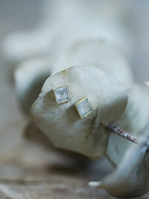 Gray Kite Diamond Earrings in Gold - Gardens of the Sun | Ethical Jewelry