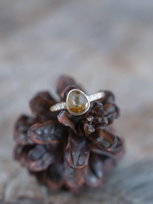 Honey Pear Diamond Ring in Eco Gold - Gardens of the Sun | Ethical Jewelry