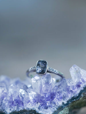 Peppered Spinel Ring in White Gold - Gardens of the Sun | Ethical Jewelry