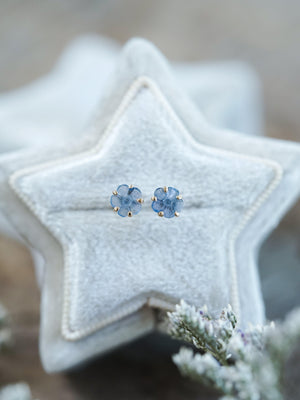Yogo Sapphire Flower Earrings in Ethical Gold - Gardens of the Sun | Ethical Jewelry