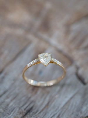 Borneo Shield Diamond Ring in Yellow Gold - Gardens of the Sun | Ethical Jewelry