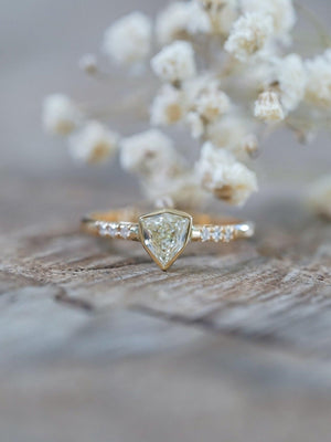Borneo Shield Diamond Ring in Yellow Gold - Gardens of the Sun | Ethical Jewelry