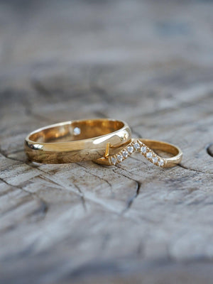 Custom V-shaped Nesting Band in Gold - Gardens of the Sun | Ethical Jewelry