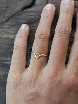 Custom V-shaped Nesting Band in Gold - Gardens of the Sun | Ethical Jewelry