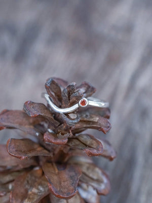 Garnet Satellite Nesting Band - Gardens of the Sun | Ethical Jewelry