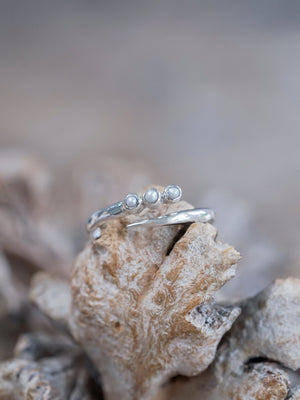 Gray Pearl Comet Ring - Gardens of the Sun | Ethical Jewelry