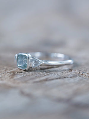 Green Sapphire and Triangle Diamond Ring in Ethical White Gold - Gardens of the Sun | Ethical Jewelry