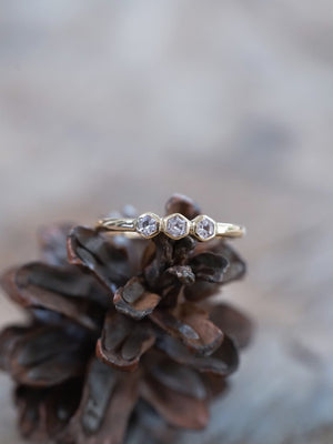 Hexagon Spinel Ring in Ethical Gold - Gardens of the Sun | Ethical Jewelry