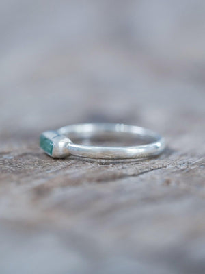 Horizontal Emerald Crystal Ring - Gardens of the Sun | Ethical Jewelry