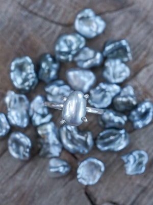 Keshi Pearl Ring with Prongs - Gardens of the Sun | Ethical Jewelry