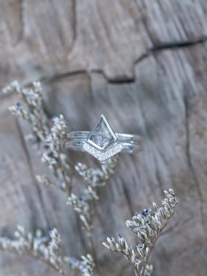 Kite Diamond Ring Set in White Gold - Gardens of the Sun | Ethical Jewelry