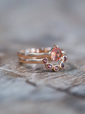 Montana Sapphire and Spinel Ring Set in Ethical Rose Gold - Gardens of the Sun | Ethical Jewelry