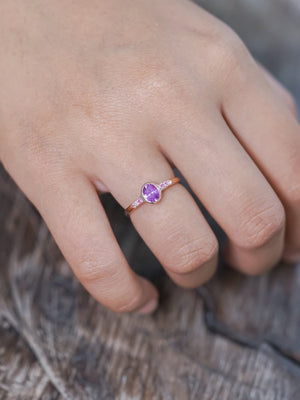 Oval Pink Sapphire Ring in Rose Gold - Gardens of the Sun | Ethical Jewelry