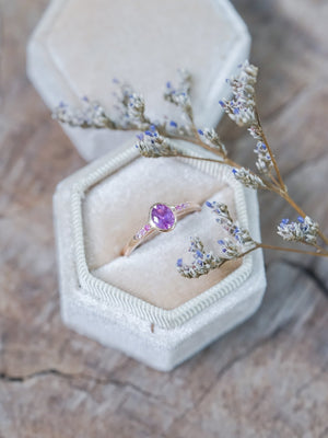Oval Pink Sapphire Ring in Rose Gold - Gardens of the Sun | Ethical Jewelry