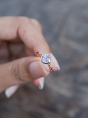 Purple Borneo Sapphire Ring in Ethical Gold - Gardens of the Sun | Ethical Jewelry